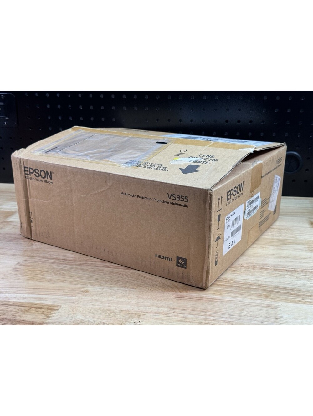 Brand New Epson VS355 3LCD SVGA 3300 ANSI 12000:1 HDMI USB VGA White Projector